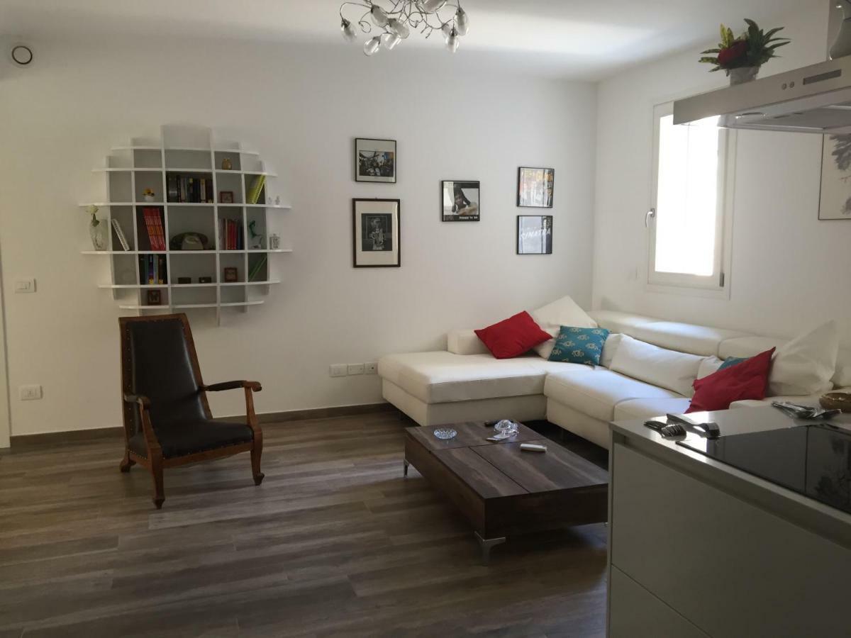 Modern Flat Lecce ++ Appartement Buitenkant foto