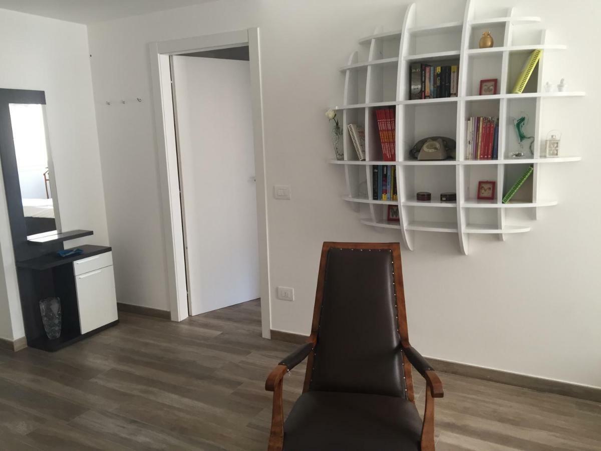 Modern Flat Lecce ++ Appartement Buitenkant foto